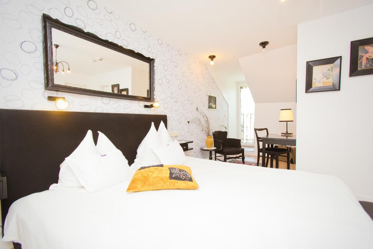 Boutique Hotel Szarcsa Alba Regalǎ Exterior foto