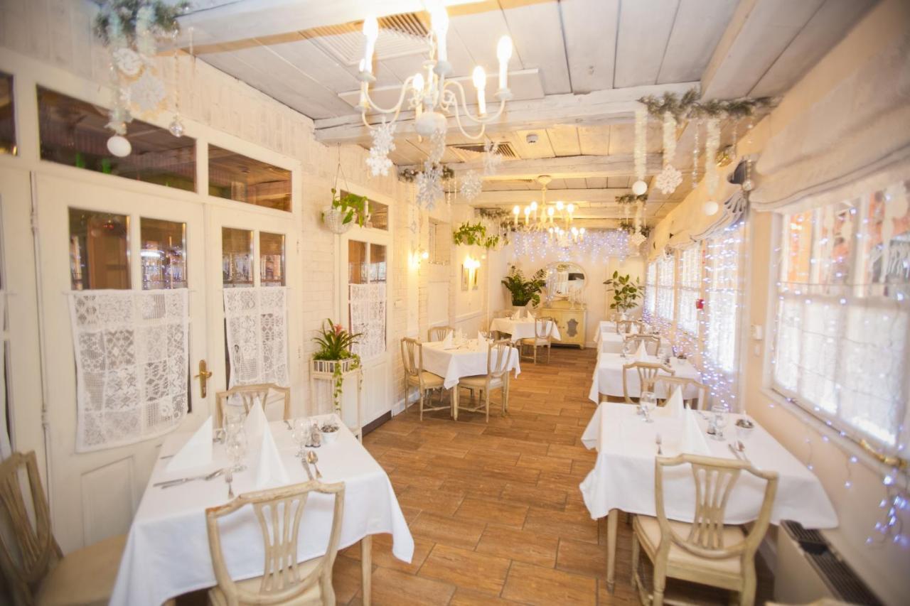 Boutique Hotel Szarcsa Alba Regalǎ Exterior foto